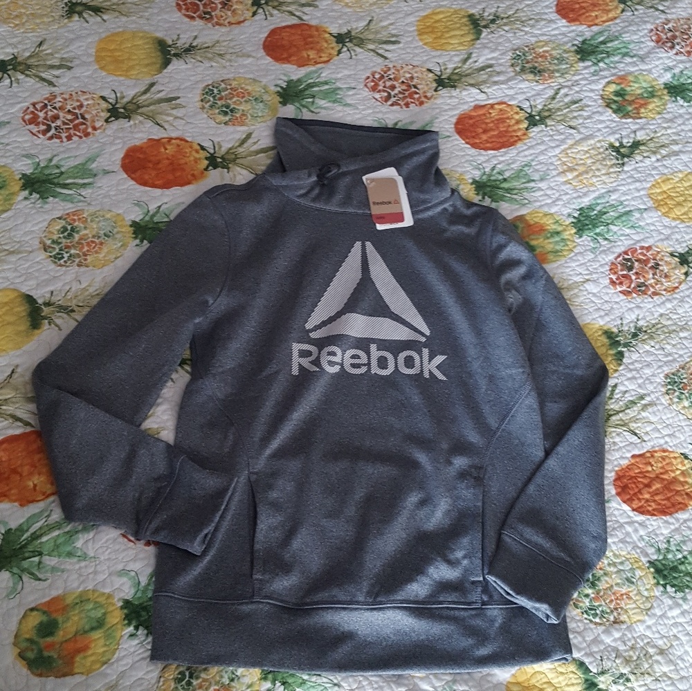 New Reebok athletic sweatshirt